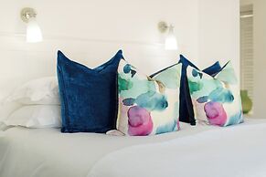 Amanzi Island Boutique Hotel