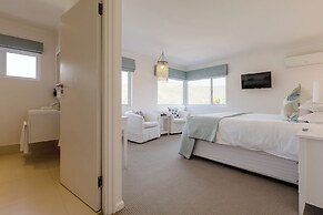 Amanzi Island Boutique Hotel