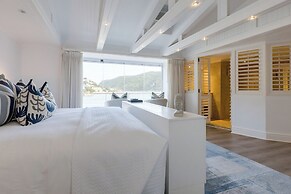 Amanzi Island Boutique Hotel