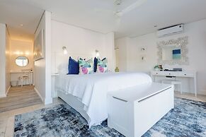 Amanzi Island Boutique Hotel