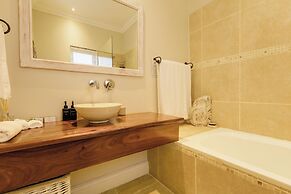 Amanzi Island Boutique Hotel