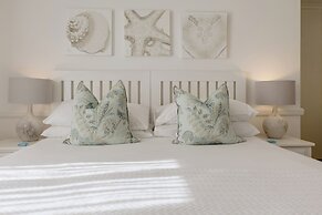 Amanzi Island Boutique Hotel
