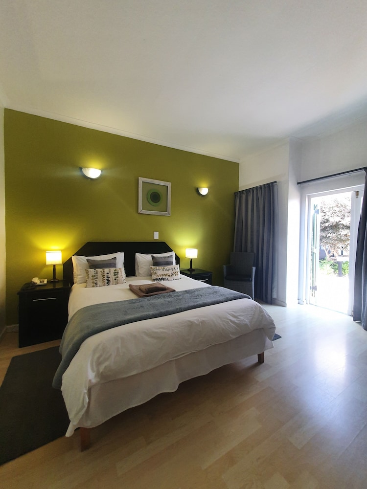 The Langholm Hotel