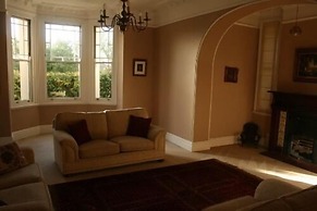 Reading House