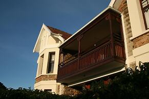 Reading House