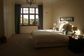 Reading House