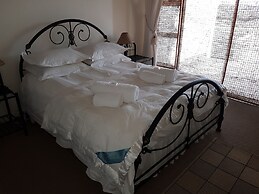 Bradclin Blouberg