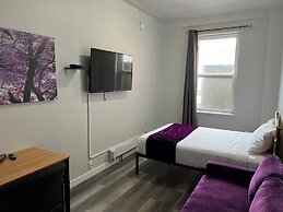 Commercial Hotel