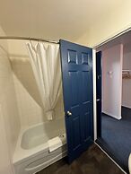 Commercial Hotel