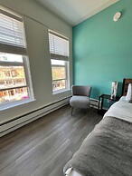 Commercial Hotel