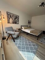 Commercial Hotel