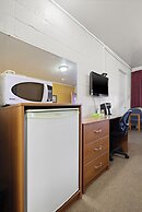 Dauphin Inn Express