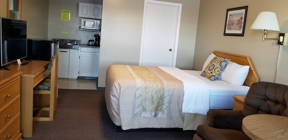 Athabasca Lodge Motel