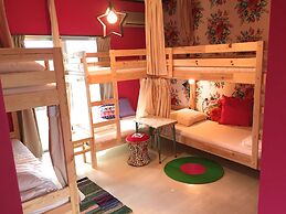 Guesthouse Ho Aloha - Hostel