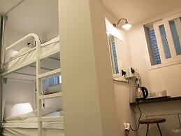 Hi Jun Guesthouse