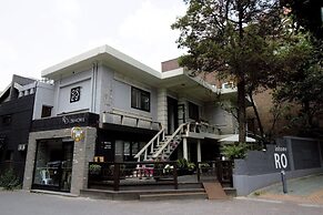 Hi Jun Guesthouse