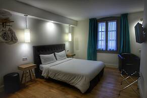 Hôtel Henri IV
