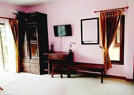 Lanta Cottage