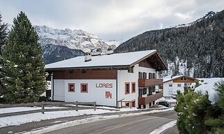 Apartments Lores