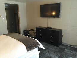 Grand Marshal Inn