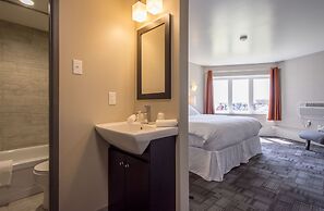Grand Marshal Inn