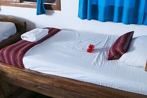 Hotel La Isla Inn