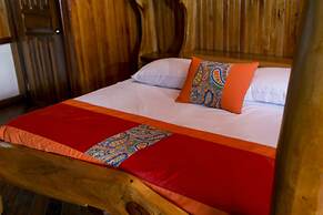 Hotel La Isla Inn