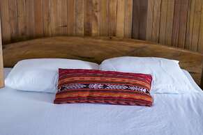 Hotel La Isla Inn