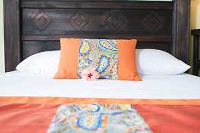 Hotel La Isla Inn
