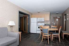 Paradise Inn & Suites Valleyview