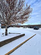Side Trax Inn