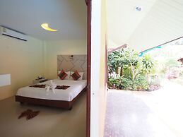 Lanta Fevrier Resort