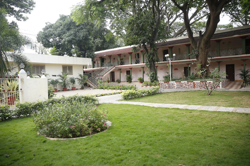 Jayamahal Palace Hotel