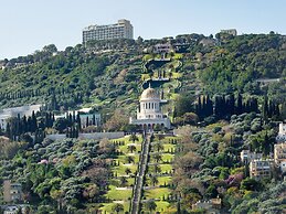 Golden Crown Haifa