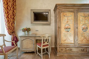 Relais Empire