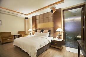 Dong Feng Motel