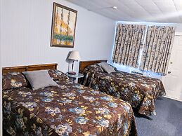 Skyline Motel & Campus Inn