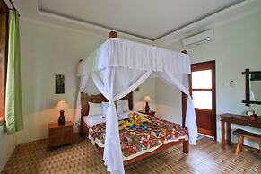Amed Harmony Cafe and Bungalows