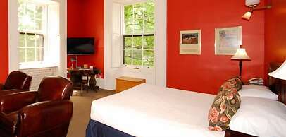Frontenac Club Inn