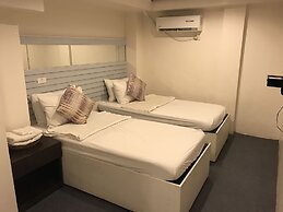 Hometown Hotel Bacolod - Lacson