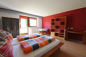 Auhof Apartments