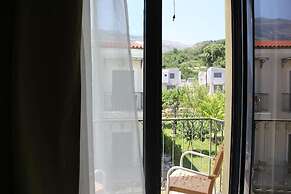Alexander Mountain Resort