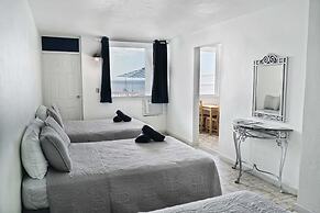 The Wave Hotel