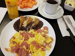 Hotel Hollywood