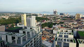 The Shore Hotel & Residences