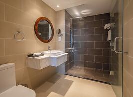 Starcity Bayfront Nha Trang Hotel