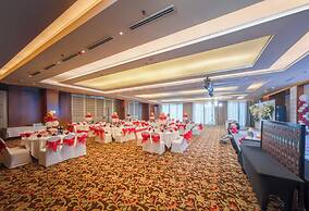 Starcity Bayfront Nha Trang Hotel