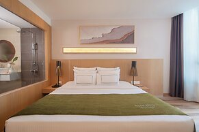 Starcity Bayfront Nha Trang Hotel