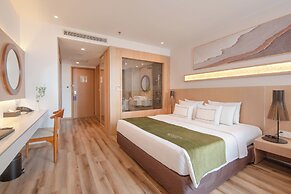 Starcity Bayfront Nha Trang Hotel
