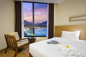 Starcity Bayfront Nha Trang Hotel